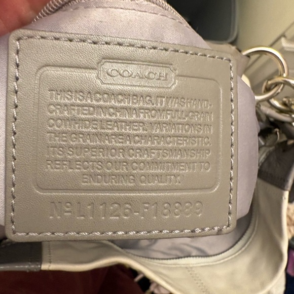 Coach Cream and Gray Shoulder Bag - Picture 2 of 9
